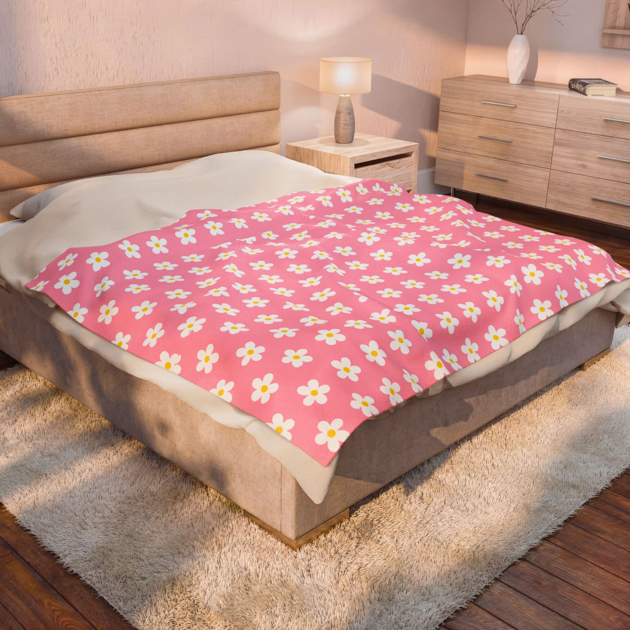 Velveteen Plush Blanket - Daisy Collection